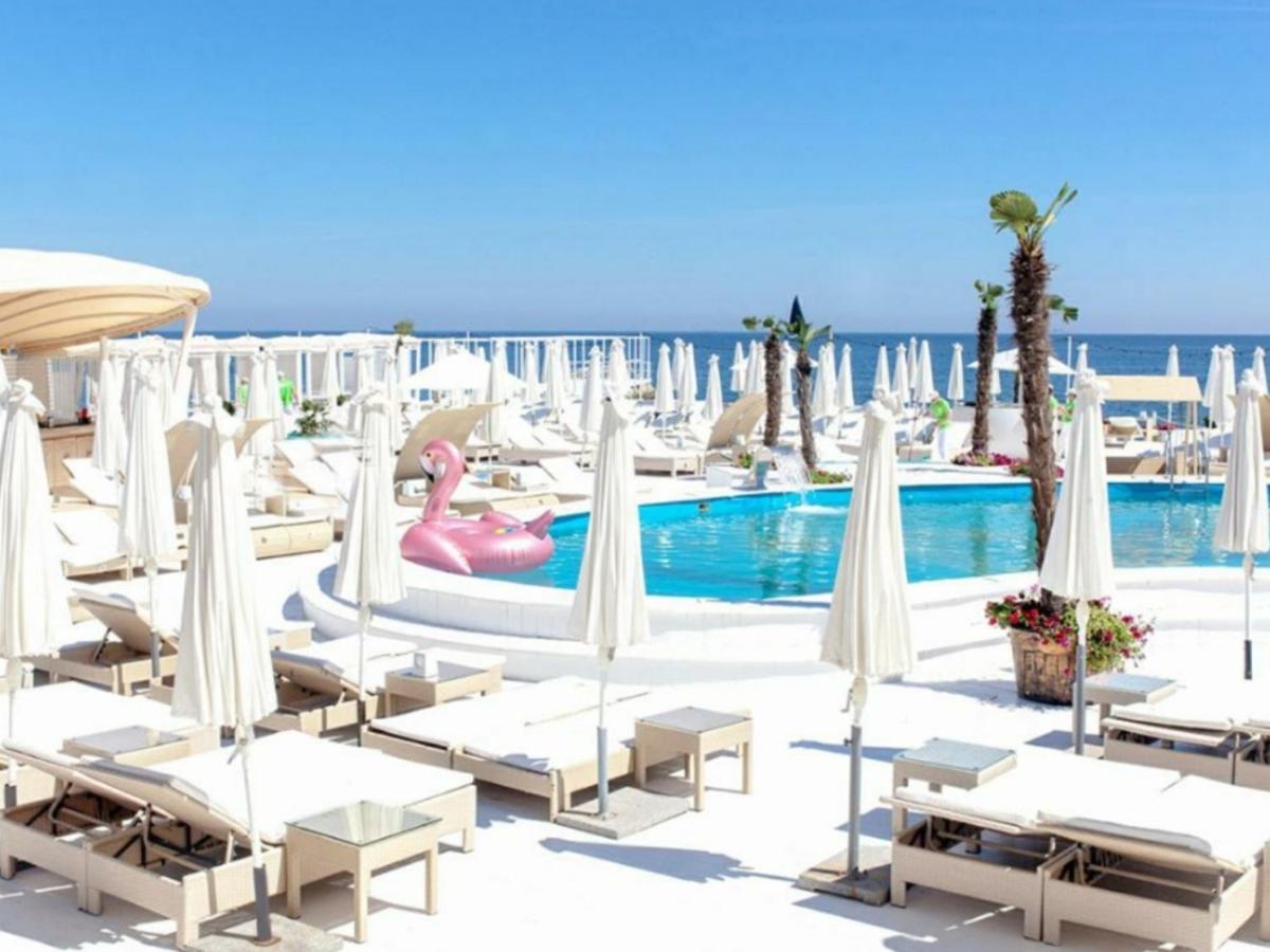 Arcadia Vip-Apartments In Golfstream Odessa Dış mekan fotoğraf