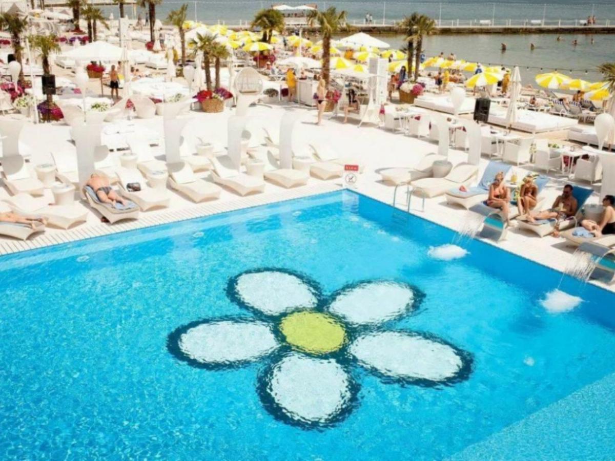 Arcadia Vip-Apartments In Golfstream Odessa Dış mekan fotoğraf